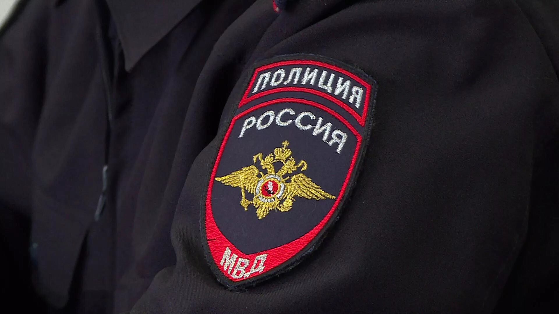 Полицейскими Северо-Западного округа столицы задержана пособница телефонных аферистов, обманувших школьника