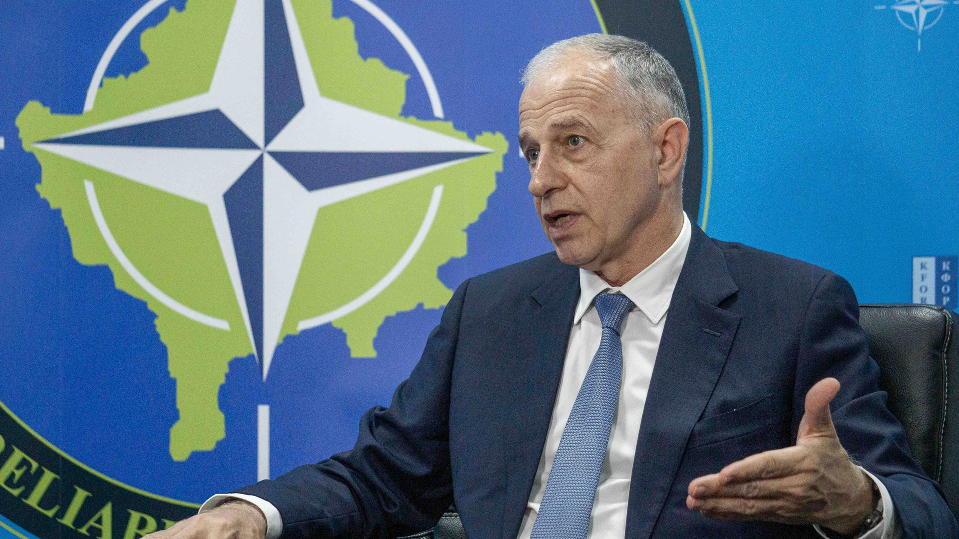 Замгенсека НАТО призвал больше инвестировать в военную мощь