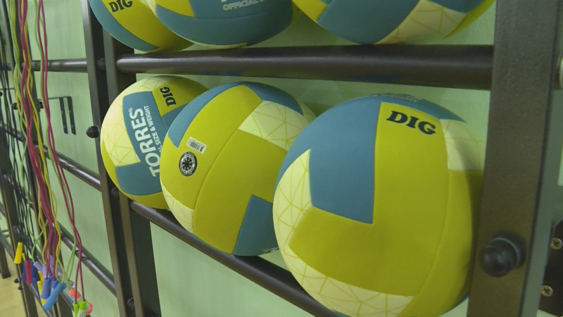 В Вохомском районе близится к завершению ремонт спортивного зала средней школы