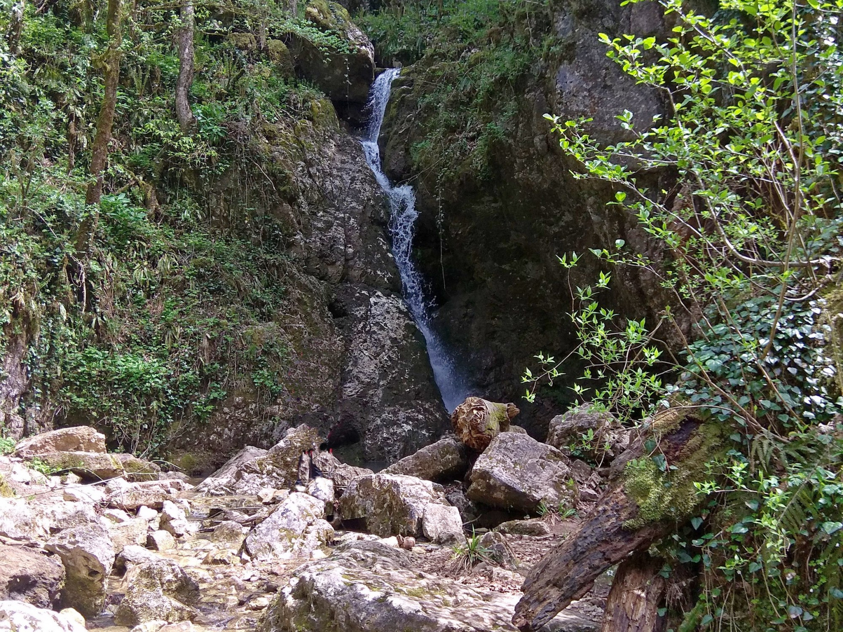 В Апшеронском районе большое количество водопадов