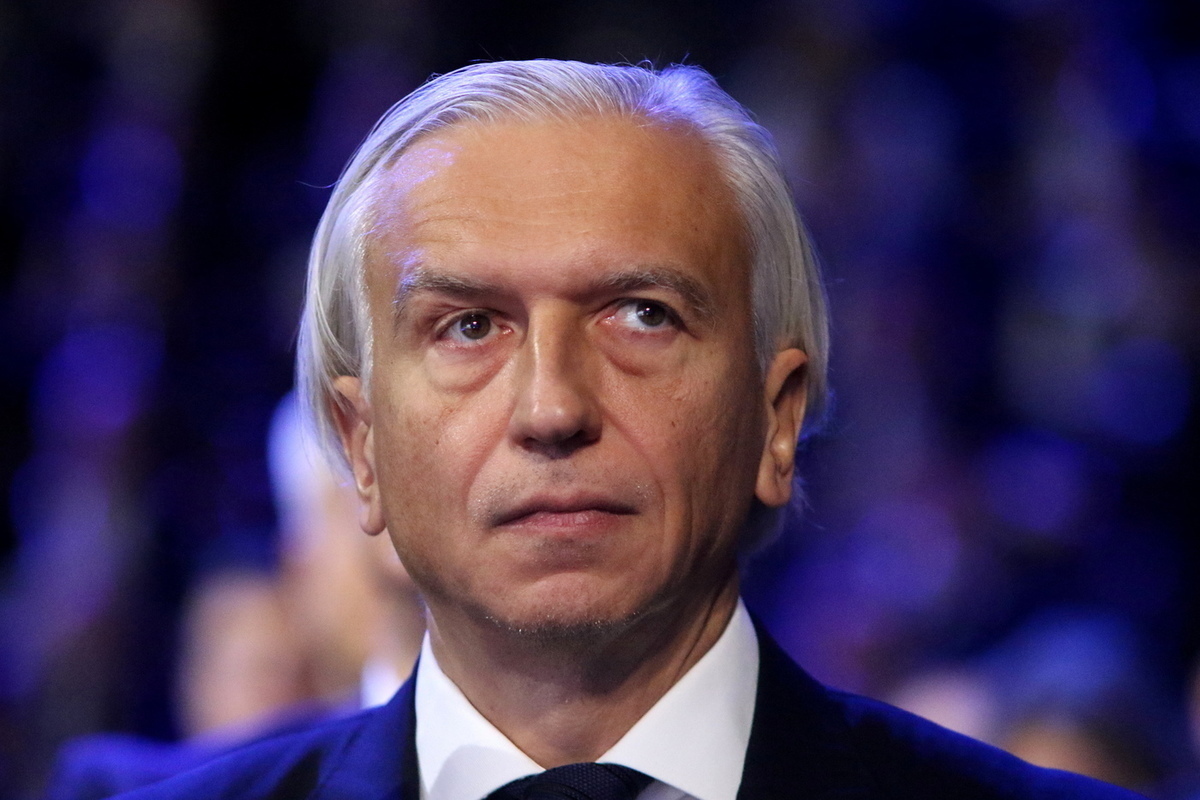 Дюков посетит конгресс УЕФА вместе с Митрофановым и Юмашевой
