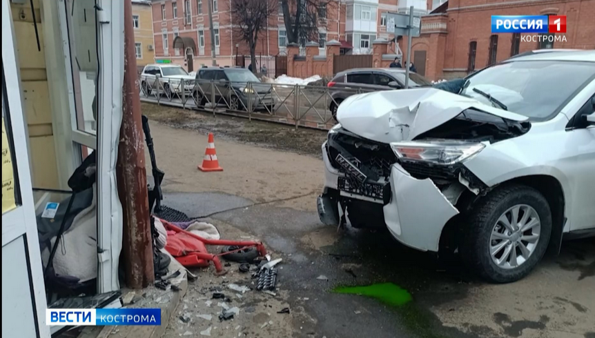 Сбивший на перекрестке в Костроме маму с 10-месячным ребенком, водитель «Хавала» на 2 года отправится в колонию-поселение