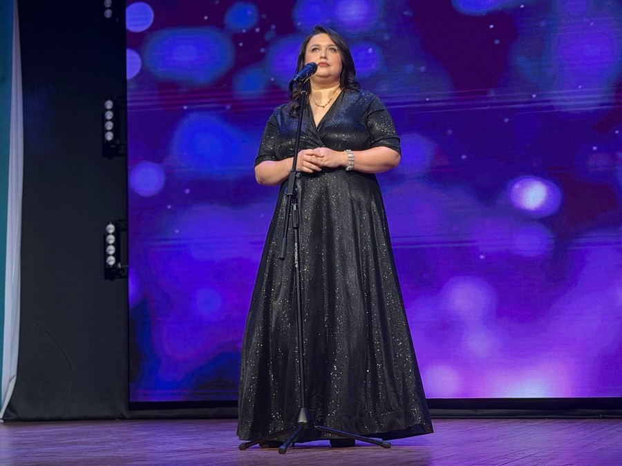 В Гатчине наградили победительницу конкурса на лучшее исполнение гимна Ленобласти