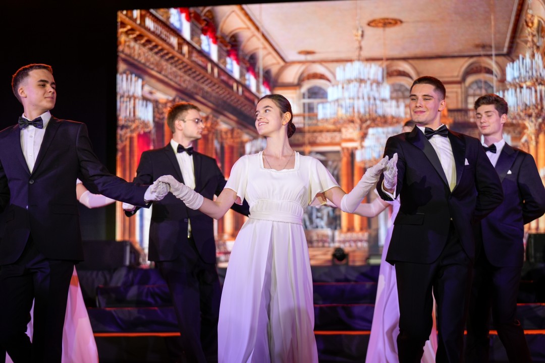 Андрей Воробьев поздравил коллектив Одинцовского филиала МГИМО с юбилеем