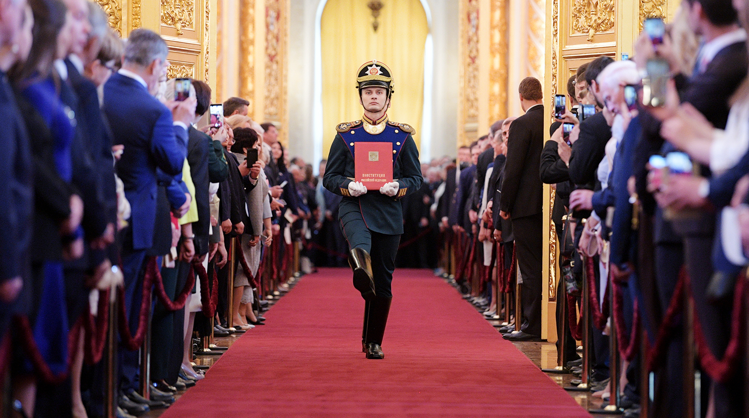Формально президентская. Формально президентская. Послание президента федеральному собранию 2019. Горки-9 резиденция президента. Формально президентская.
