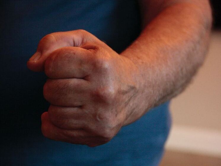 Злой калининградец нанес 16 ударов знакомому и отнес его тело на кладбище