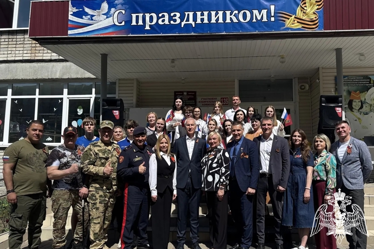 Росгвардейцы приняли участие во Всероссийской акции «Сад Победы» в Брянске 