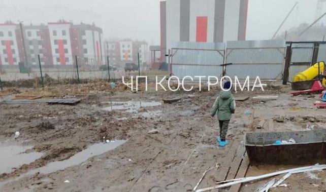 Грязь на пути к поликлинике в Венеции заинтересовала костромскую прокуратуру