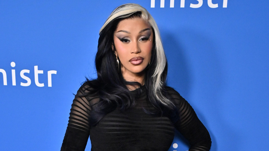 Карди Би родила четвертого ребенка