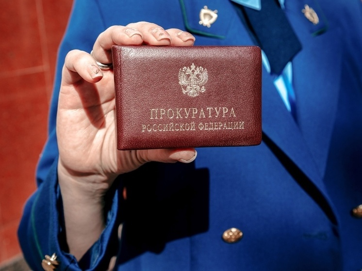 В Твери разрушается фасад жилого дома - управляющая компания привлечена к ответственности