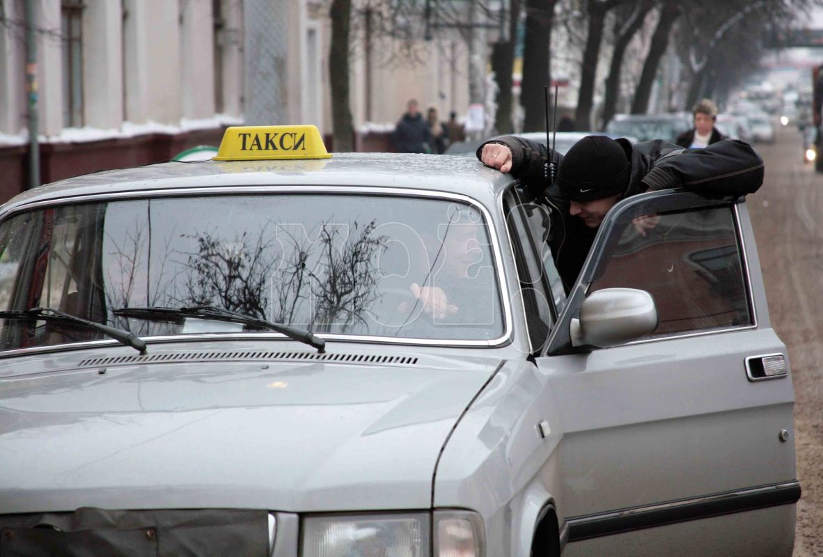 На такси провожать не будешь. Ограбление в такси. Такси Юрьев-польский. Ограбил таксиста.