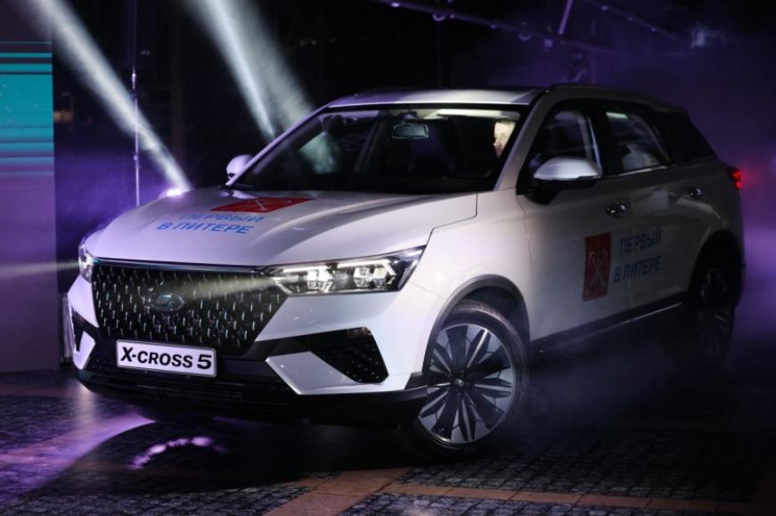 «Русский автомобиль»: «АвтоВАЗ» может отказаться от сборки LADA X-Cross 5 из-за разногласий с FAW