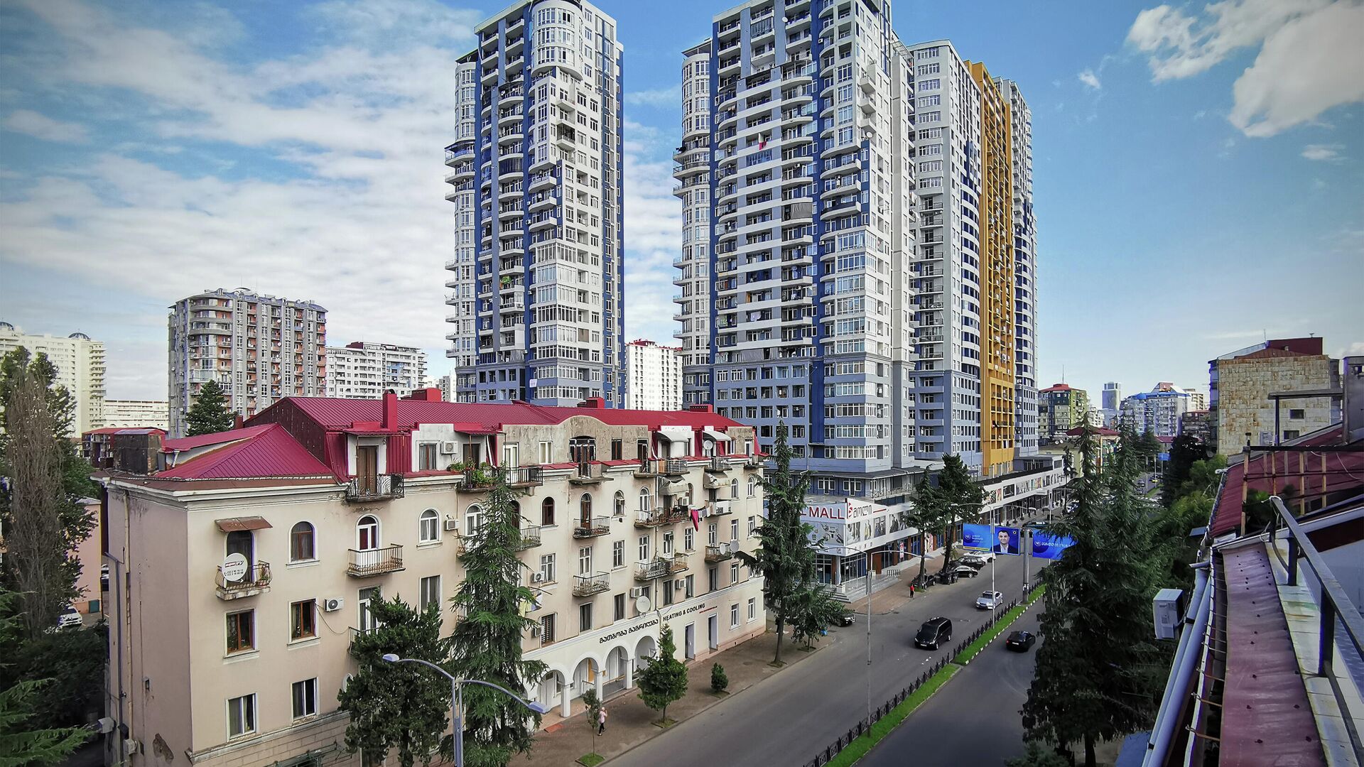 Вид на город Батуми в солнечный день - Sputnik Грузия, 1920, 25.08.2025