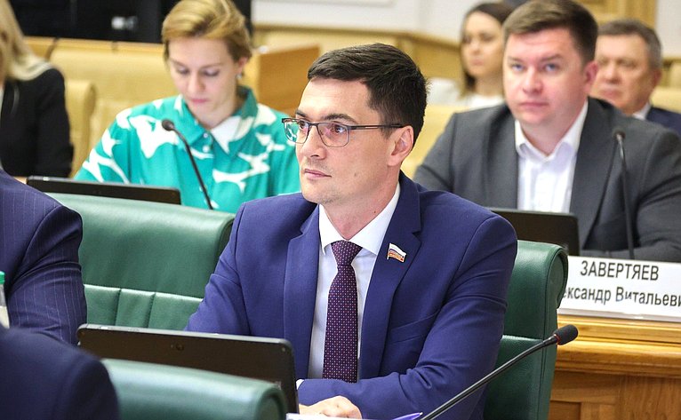 Роман Маслов