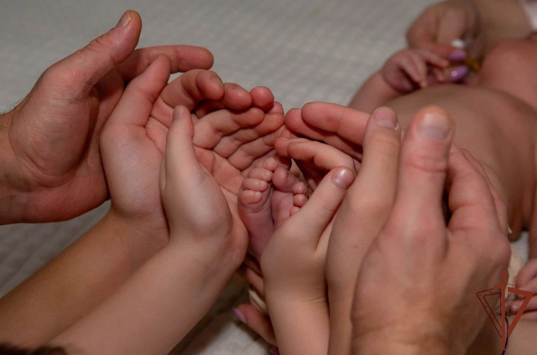 Военнослужащие и сотрудники Уральского ордена Жукова округа Росгвардии рассказали о своих семьях в День отца 