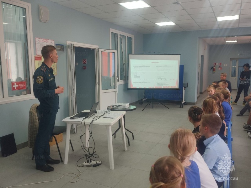 Школьникам напомнили о правилах безопасности