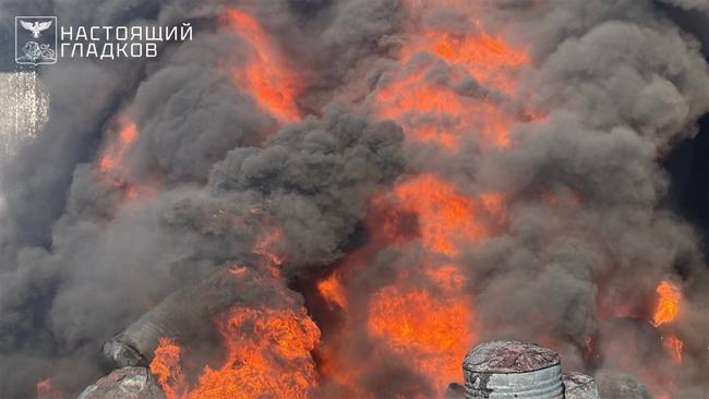 В Шебекино – сильный пожар на предприятии после атаки дрона - Изображение 1