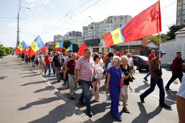 Марш в память об освобождении Молдавии от нацизма - Sputnik Молдова