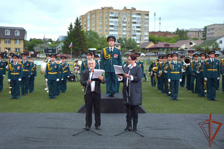 Военные оркестры Уральского округа Росгвардии приняли участие в фестивале «Фанфары Кыштыма»