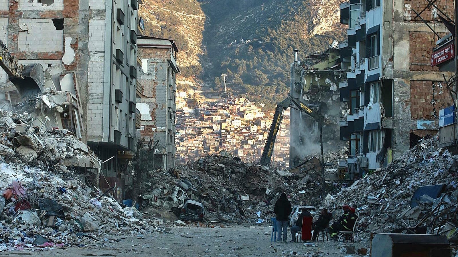 Где произошло сильное землетрясение. Землетрясение в Турции 2023 разлом. Землетрясение в Турции 6 февраля 2023. Хатай Турция землетрясение. Землетрясение в Турции и Сирии 2023.