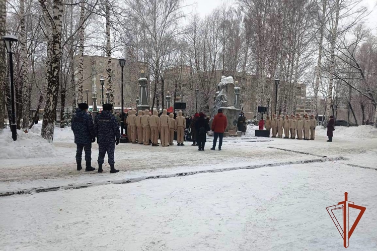 Безопасность во время митинга в честь великого русского полководца обеспечила Росгвардия в Томске