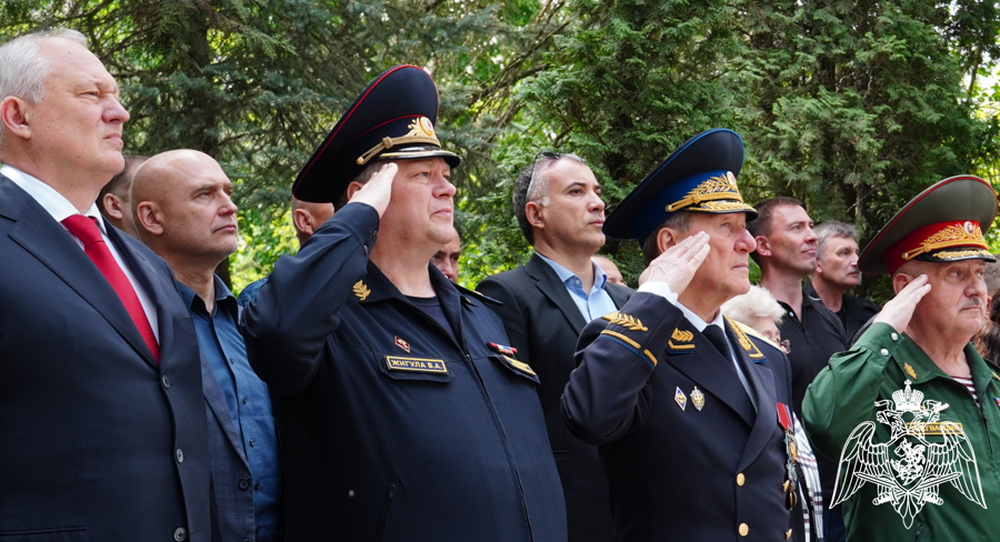 Память первого командира ростовского СОБР Росгвардии увековечили в донской столице