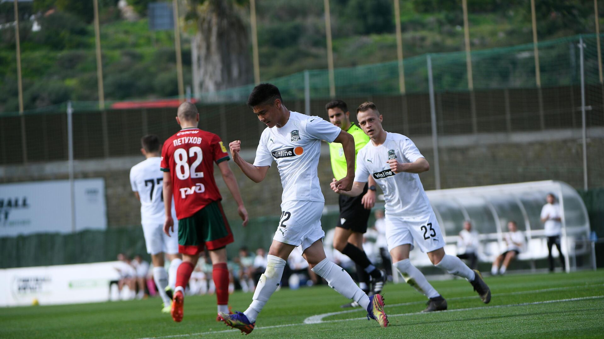 футбол товарищеские матчи клубы 2024. цска обыграл локомотив. сборная россии по футболу. футбол победа.