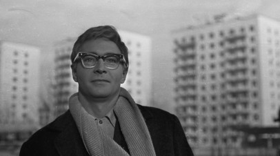 Вячеслав Тихонов в фильме «Доживём до понедельника»