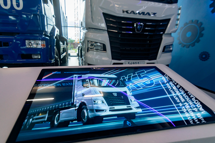 За ноябрь в России продали 3 973 новых крупнотоннажных грузовых автомобилей полной массой более 16 тонн. Это на 46% меньше, чем в том же месяце 2024 года