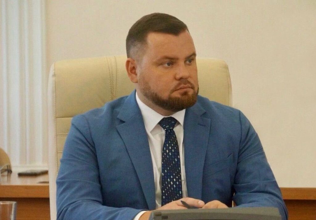 Наливайки в многоэтажках раздражают владимирцев. В Госдуме предложили их закрыть