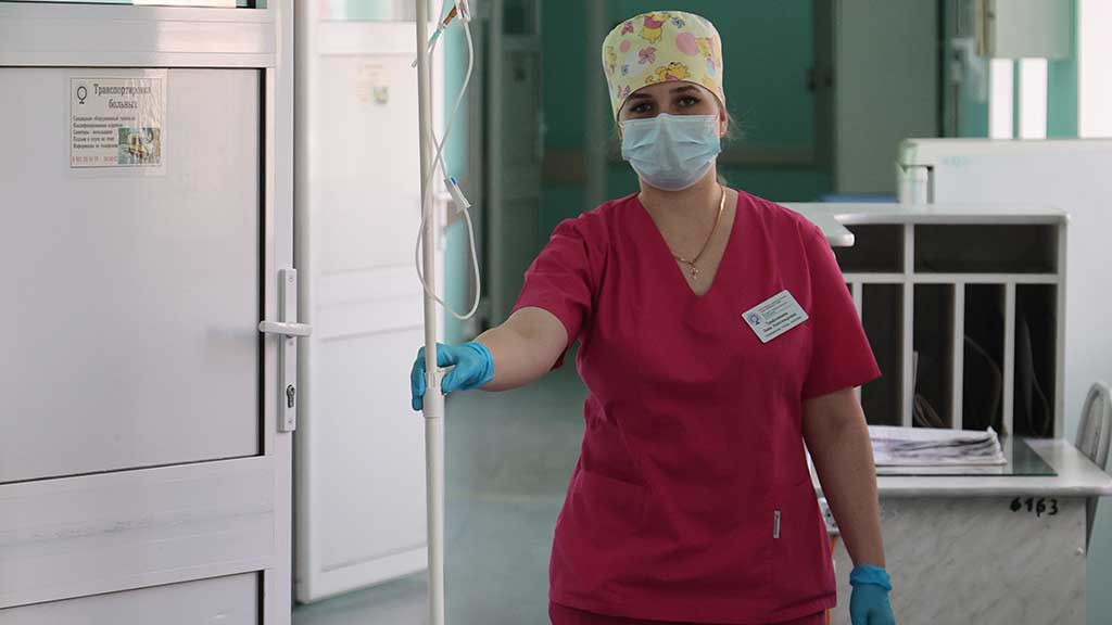 В Алтайском крае удалось остановить отток медицинских работников из отрасли Фото №1