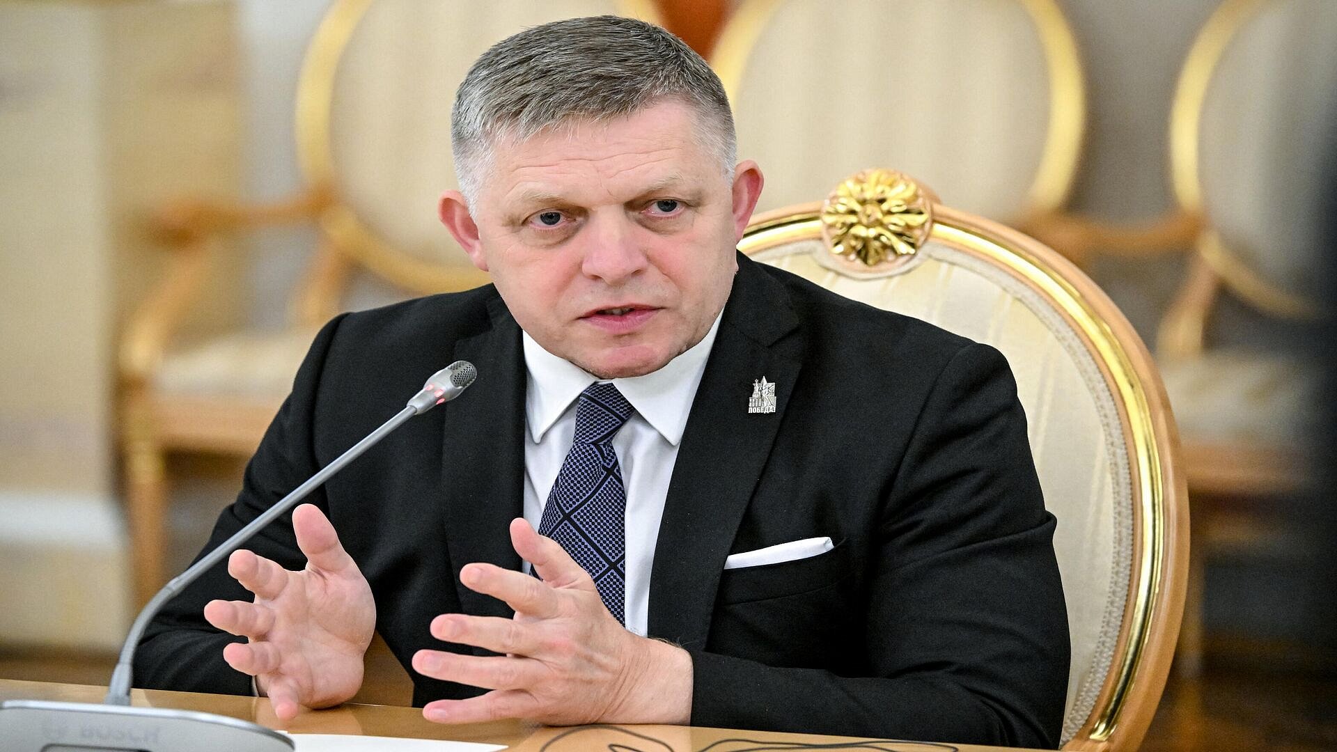 Фицо: стратегия Запада ослабить Россию через поддержку Украины не работает