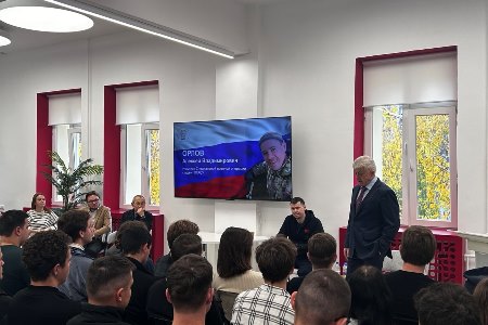 Герои рядом: студенты КГАСУ встретились с участником СВО Алексеем Орловым