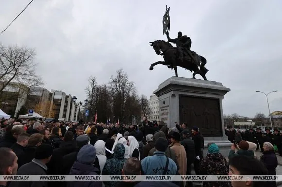 Открытие памятника Невскому в Минске