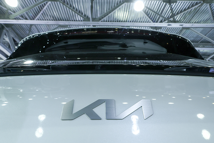 Инвестиции в предприятие составили $200 млн, мощность завода — до 70 тыс. автомобилей в год. Производство организовали по полному циклу, со сваркой и окраской