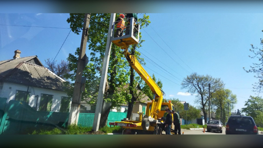 Приамурье помогает модернизировать уличное освещение в Амвросиевке - gtrkamur.ru