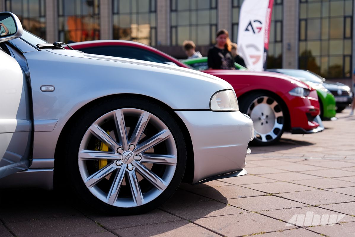 Монстр-трак Audi 100, Mosvagen и «Волга»-кабриолет: чем запомнился «Авто Тюнинг Батл» в Новополоцке