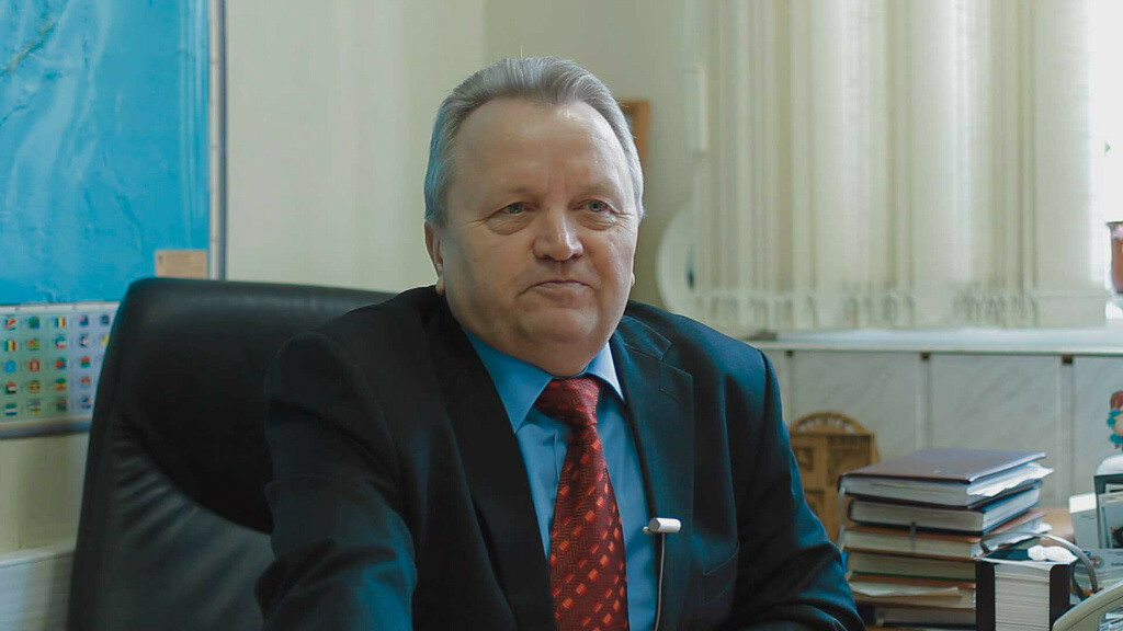 химики татарстана. нижнекамский химический завод. заслуженные химики республики татарстан. химики татарстана. химик селми.