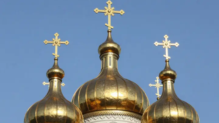 В каких случаях мирянин может крестить человека, объяснил священник Береговой