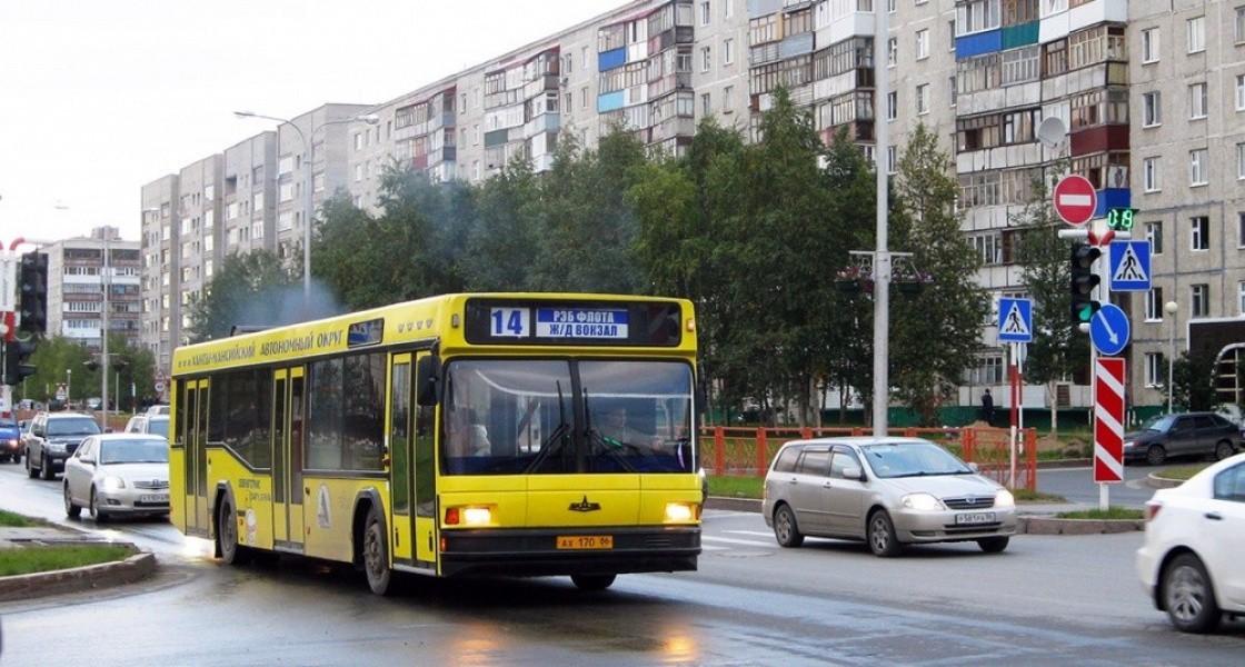 Расписание 103 автобуса нижневартовск излучинск 2024. Автобус 103 Нижневартовск Излучинск. МАЗ 103 Сургут. 103 Нижневартовск Излучинск маршрут. Излучинск Нижневартовск автобус.