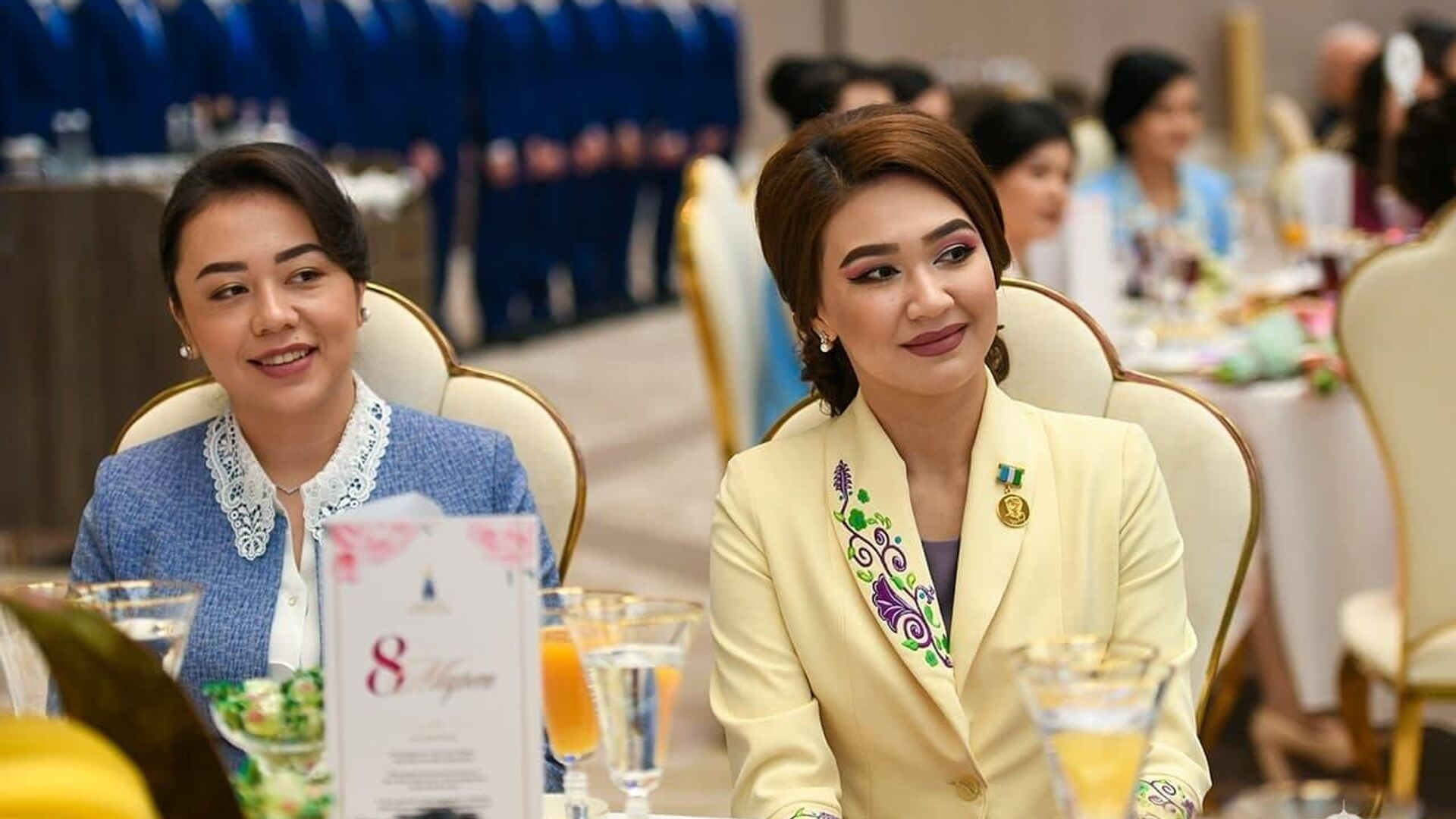 Согласно постановлению президента от 3 марта 28 девушек были удостоены Государственной премии имени Зульфии. - Sputnik Узбекистан, 1920, 04.03.2025