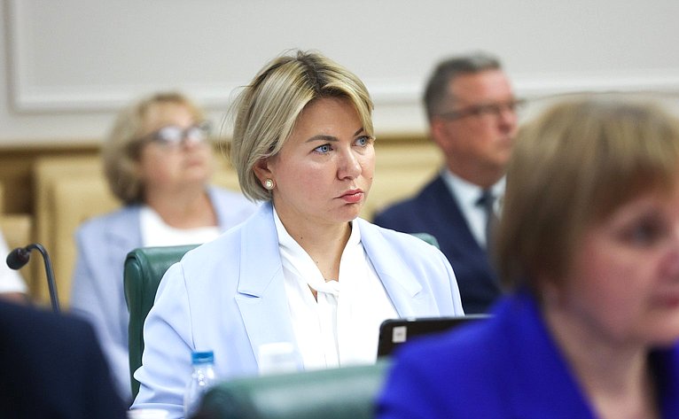 Совещание Комитета СФ по экономической политике по вопросу консервации объектов культурного наследия, находящихся в неудовлетворительном состоянии, относящихся к федеральной собственности