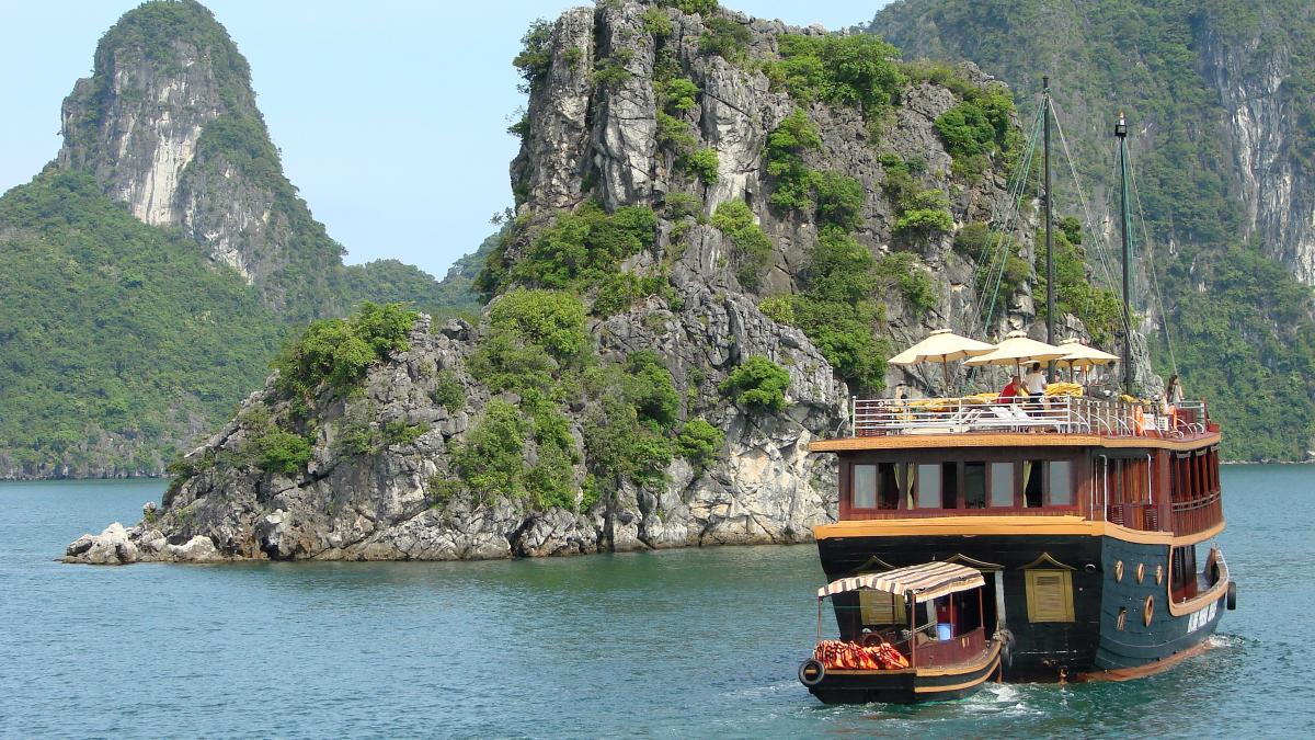 Бухта Халонг