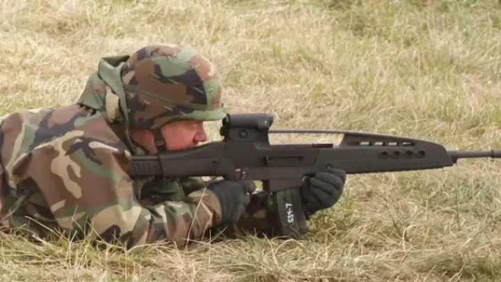 XM8: Оружие будущего, уничтоженное политикой и страхом зависимости