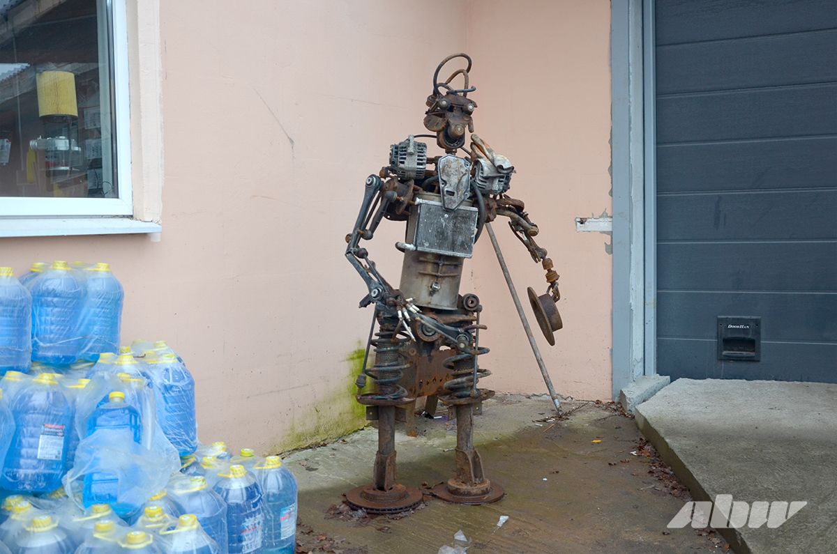 «За сегодня остановили двоих на «лете» – оба повторно»: съездили в рейд по шинам с ГАИ