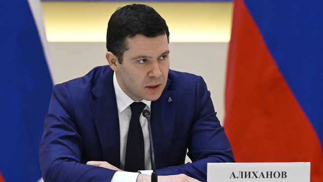 Министр промышленности и торговли Антон Алиханов во время совещания о реализации технологической политики