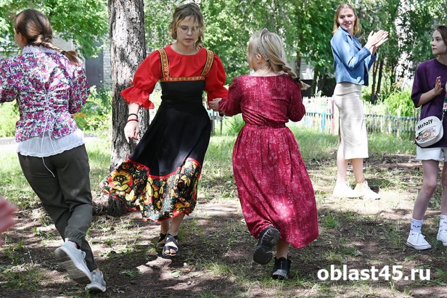 Народные игры и хороводы: курганцы отметили Единый день фольклора