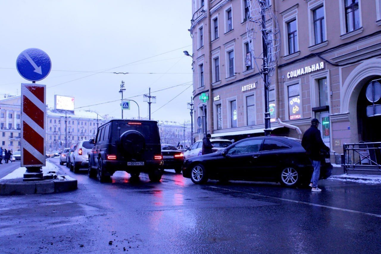 Зоны аварии. Авария на теплотрассе в СПБ сегодня. Арт пространство возле Сенной. Зоны ДТП.