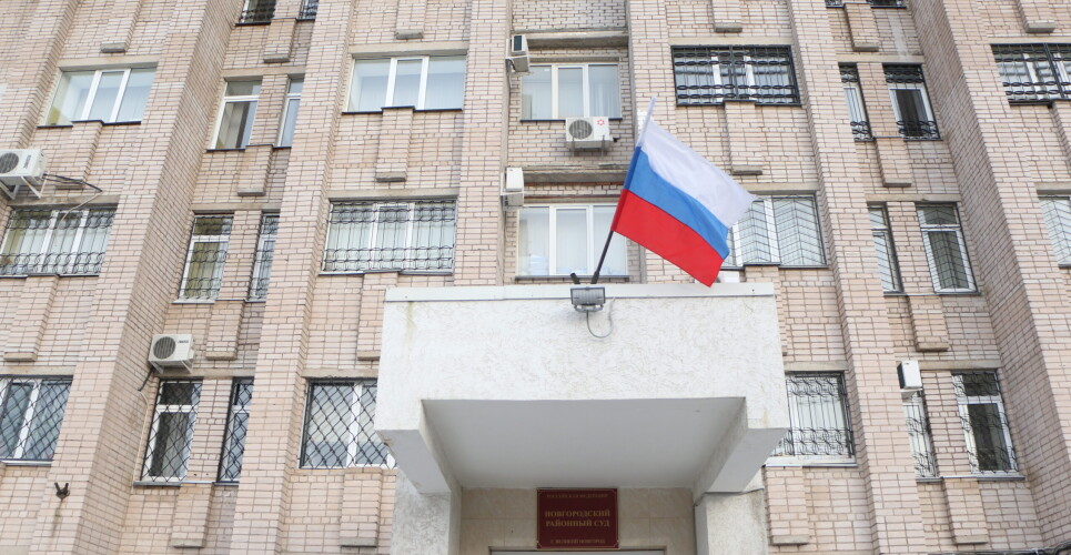 Пьянствующую пару новгородских воров-взломщиков ждут свыше 200 часов обязательных работ