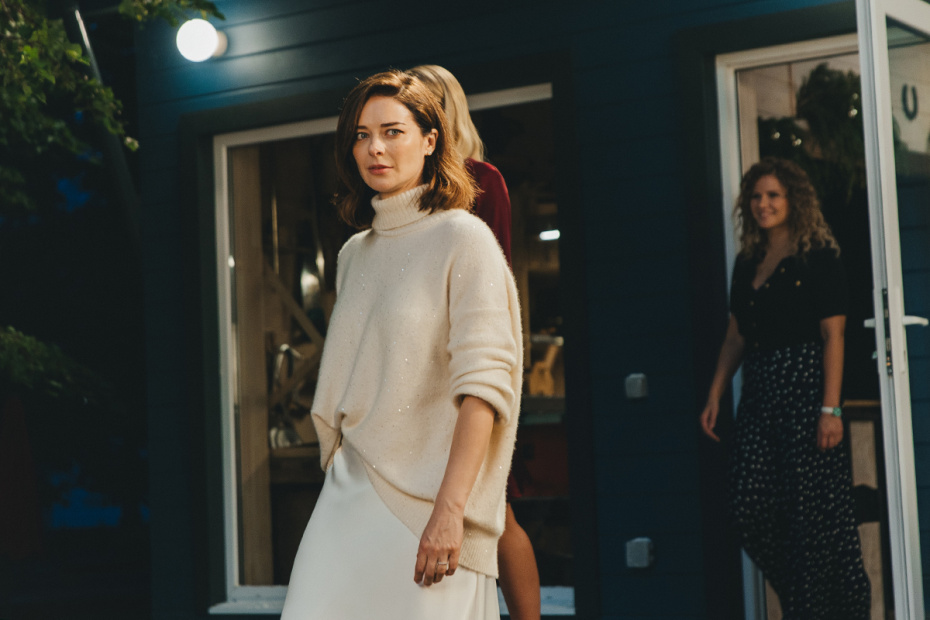 Кадры из фильма «Москва слезам не верит. Всё только начинается», актриса Марина Александрова